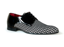 Laden Sie das Bild in den Galerie-Viewer, El Vargas - black/white