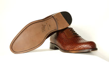 Laden Sie das Bild in den Galerie-Viewer, El Miguel - brown