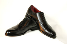 Laden Sie das Bild in den Galerie-Viewer, The Aston - black