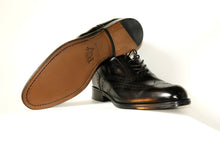 Laden Sie das Bild in den Galerie-Viewer, The Aston - black